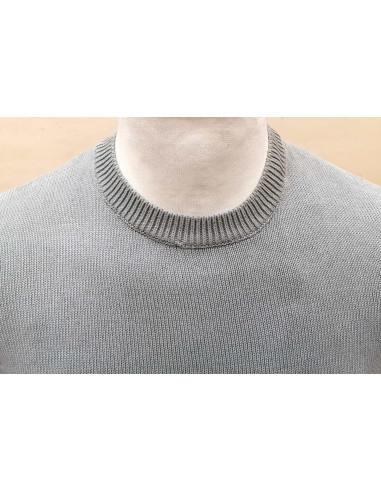 Maglione girocollo in filo di cotone effetto stone wash